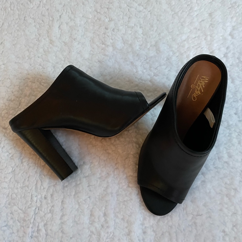 Mossimo Supply Co. Heels — Peep Toe Pumps — Black Heels
